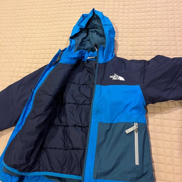 North Face Winter/Ski Jacket (size X small 6) - Picture 3 of 4